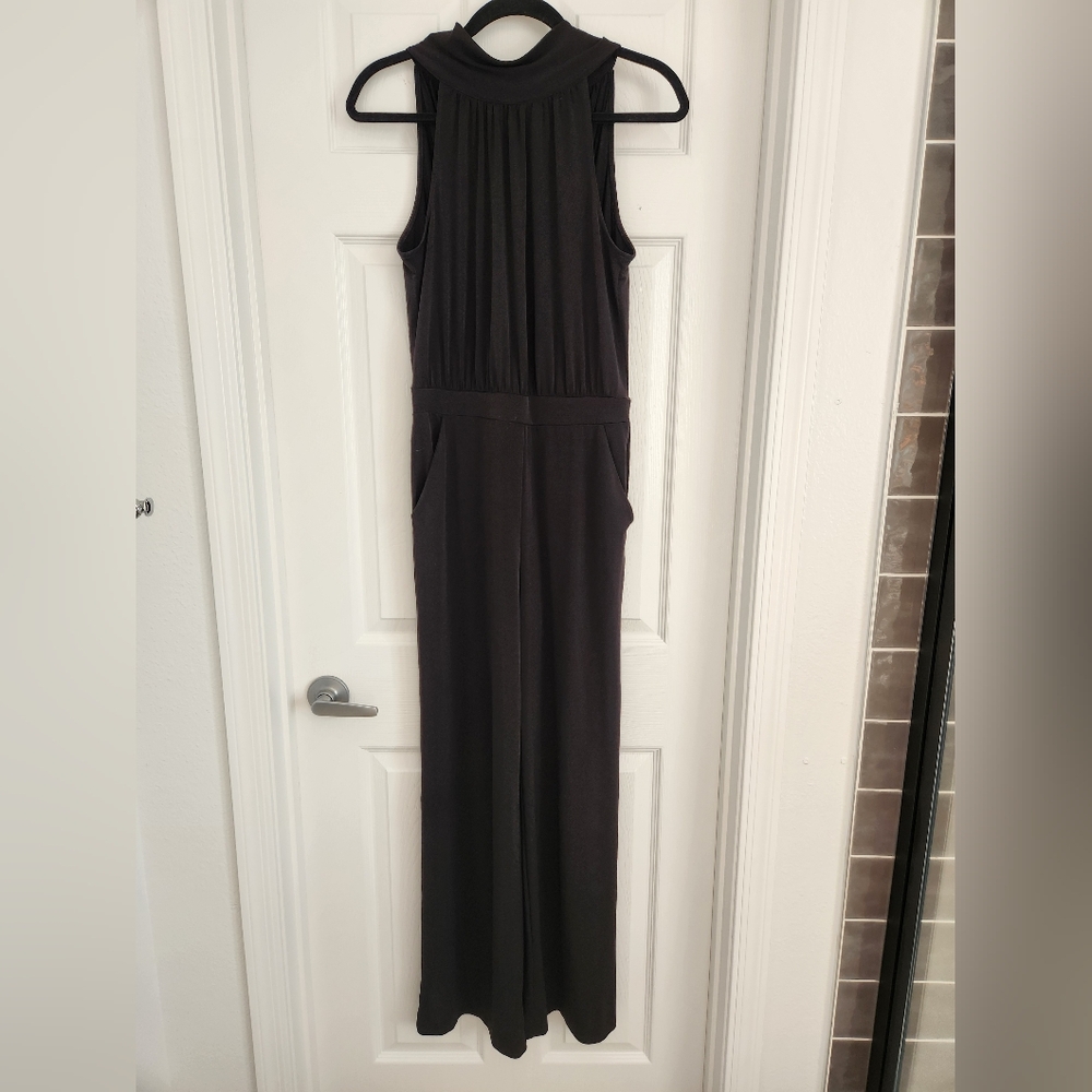 New York & Company Black Sleeveless Jumpsuit 🐈‍⬛